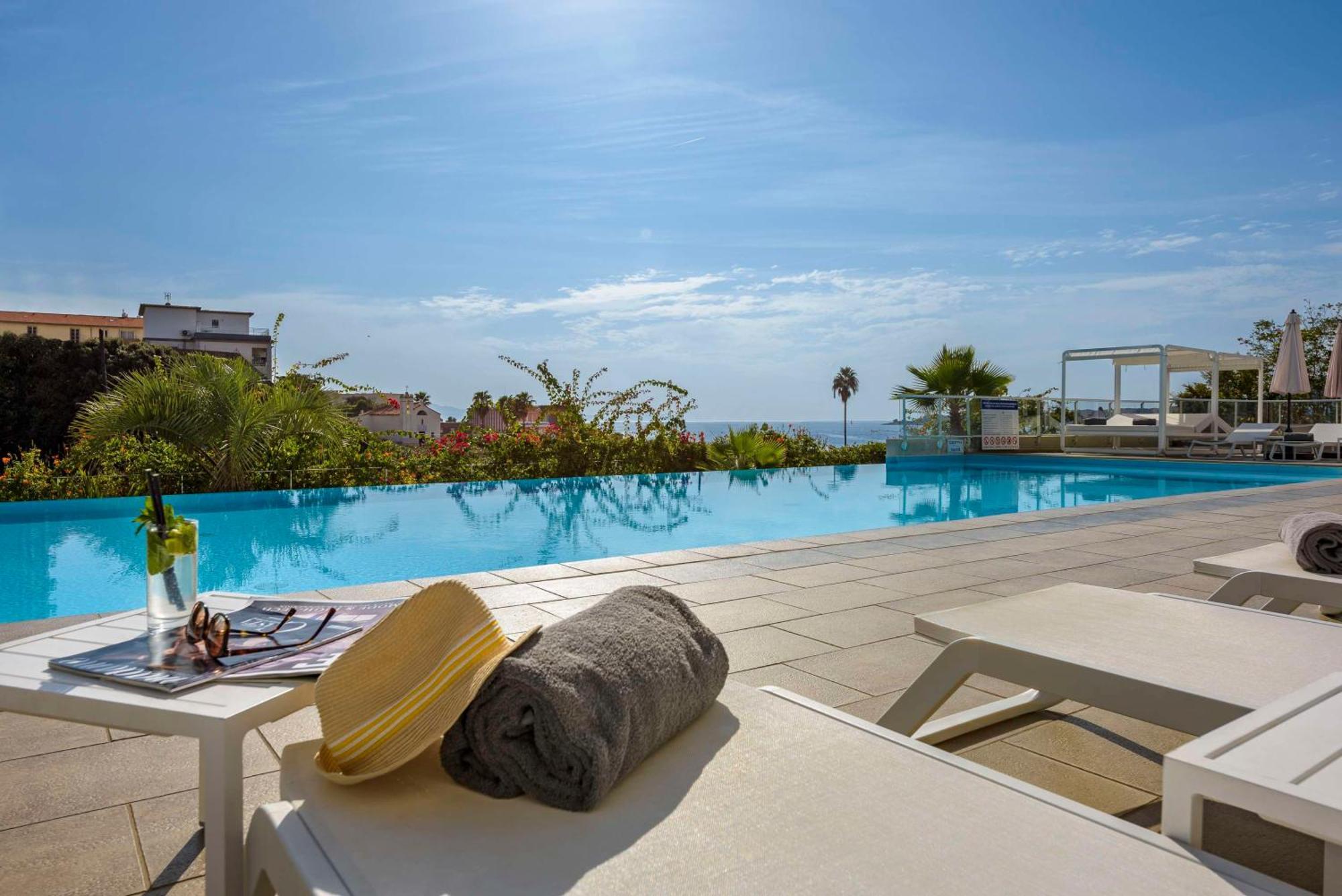 Best Western Plus Ajaccio Amiraute Екстериор снимка